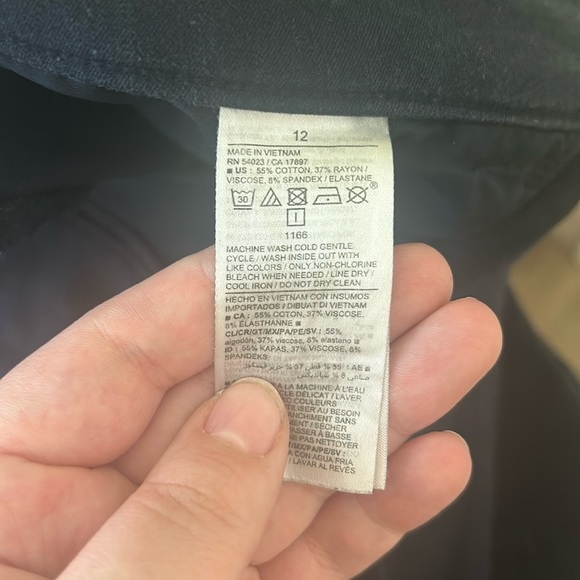 !Set of 3! Old Navy Pixie Pants Bundle - Picture 6 of 16